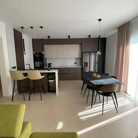 Apartment Luxury With Jacuzzi
