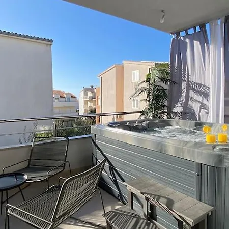 Apartment Luxury With Jacuzzi